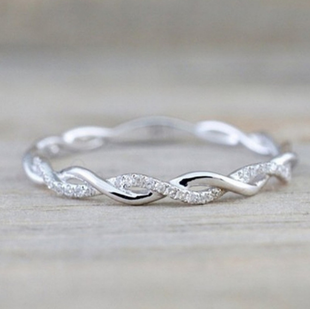 New Delicate Twisted Eternity Band Ring